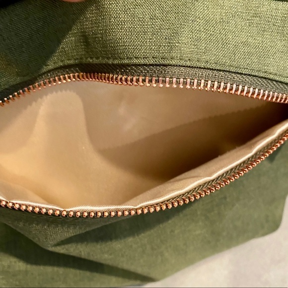 NWT Jujube Chromatics Olive Midi - Picture 9 of 10